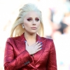 Lady Gaga chante l'hymne national américain au Super Bowl 2016 : photos