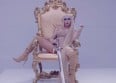 Ava Max, véritable reine sur "Kings and Queens"