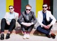 Two Door Cinema Club tente la carte "Next Year"