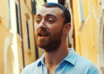 Sam Smith romantique sur "Baby, You Make..."