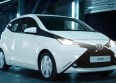 Musique de pub Toyota Aygo : qui chante ?